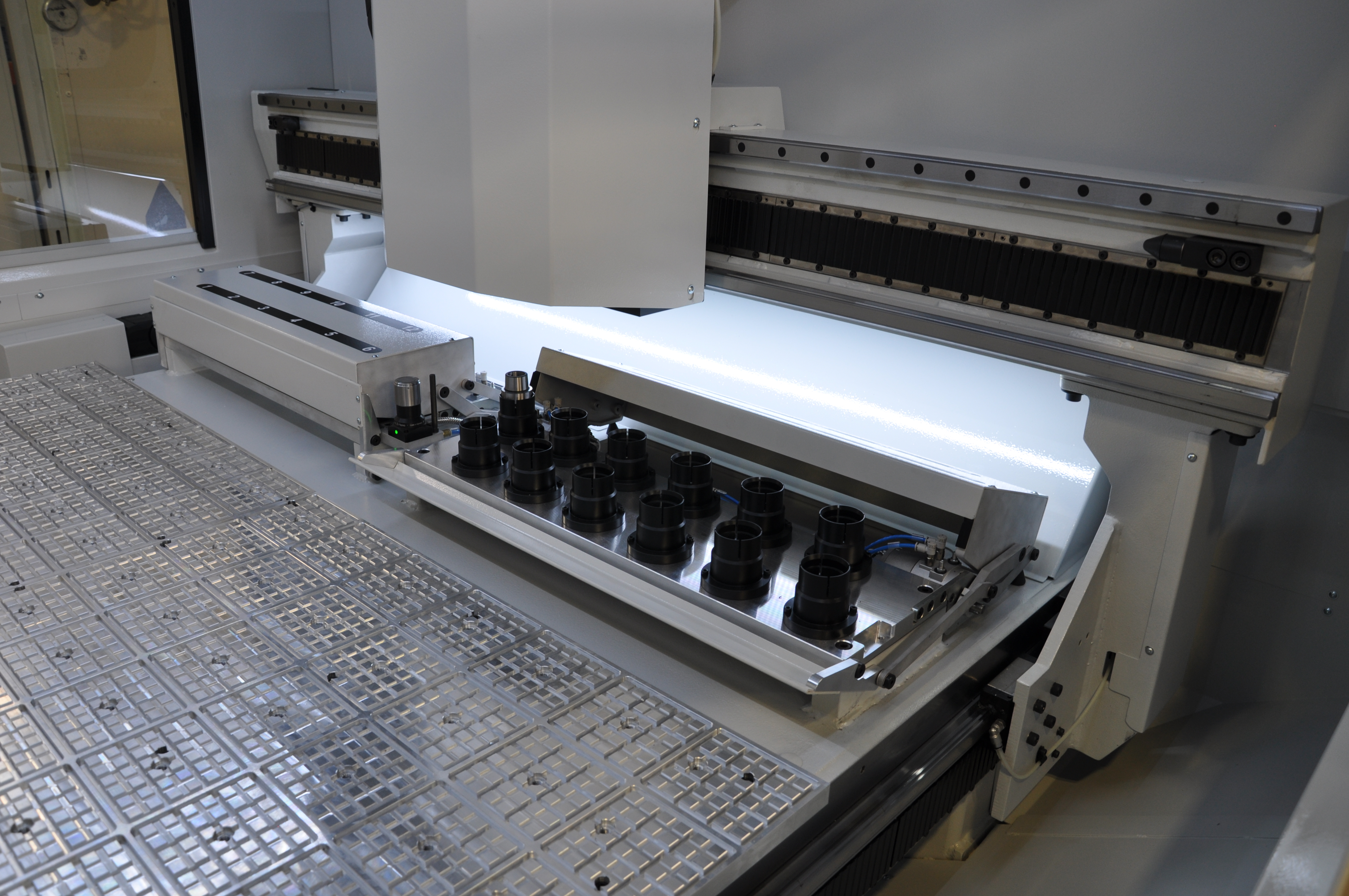 Fresadoras CNC HEXA 9